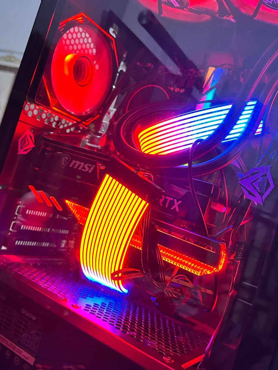 تجميعه مرتبة وحلوة ونضيفة
Gpu Rtx3060

 Cpu Intle i5 1400

Psu 550

Ram 32 gb 3400

   بالاضافة الى ماوس باد وماوس وكيبورد اولا f75

              الشاشة 180 هرتز اوليد            مليون ومية وخمسين بدون شاشة 

1.150.000 

 وية الشاشة مليون وتلثمية

1.300.000

تواصل

***********
