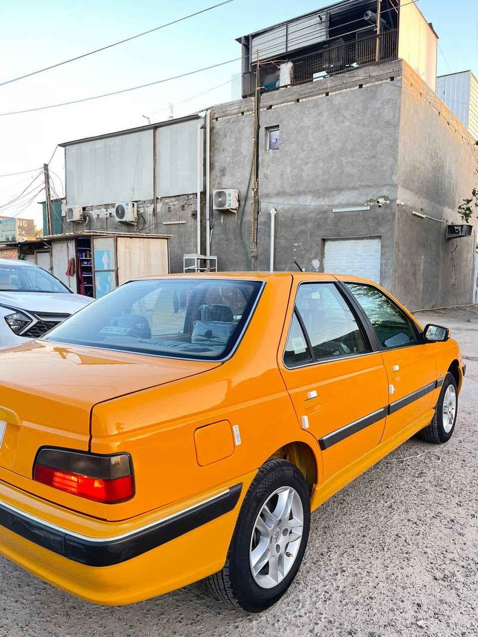 سلام عليكم بيجو بارص موديل 2023
سبير منازل 
سويجات العدد 2
كاعيات شركه 
برغي ممبدل بيهه 
حره تحويل ثاني يوم 
زيرو بمعنى الكمله 
مكفوله من كل نواحي ع وضع شركه شرط سونار 
مكاني البياع السعر76بيها مجال حك جيه فقط 
***********
شراي اتصل
