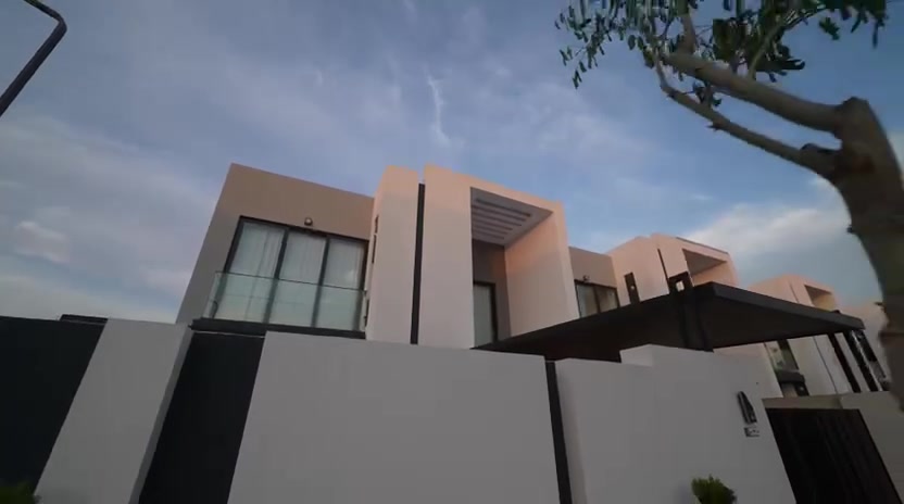 دار كورنر للبيع زون الكاردنز 
الدار نظام سمارت 

الدار مؤثث بالكامل 
مساحة 220m
ضمان سنة 

للاستفسار الاتصال بمركز مبيعات شركة الغدير - بدور بغداد 

او الاتصال على الرقم *********** صاحب الدار
