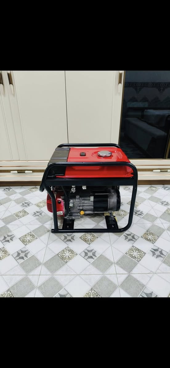 سلام عليكم مولده ياباني الباب الاول بانزين.3ونص كيفي16امبير تشغل عليه ول يمه بل حمل ملف نحاس . الحجم الكبير . مولده كلش نضيفه مشتغلا  سبوعين فقط بلاديه مداخله اي تصليح نكره بالتشغيل السعر225مكاني  بغداد الشعب ويوجد خدمه توصيل داخل بغداد لرقم الهاتف***********
