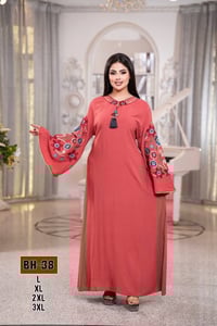 عاملة • محل نسائي • التحرير