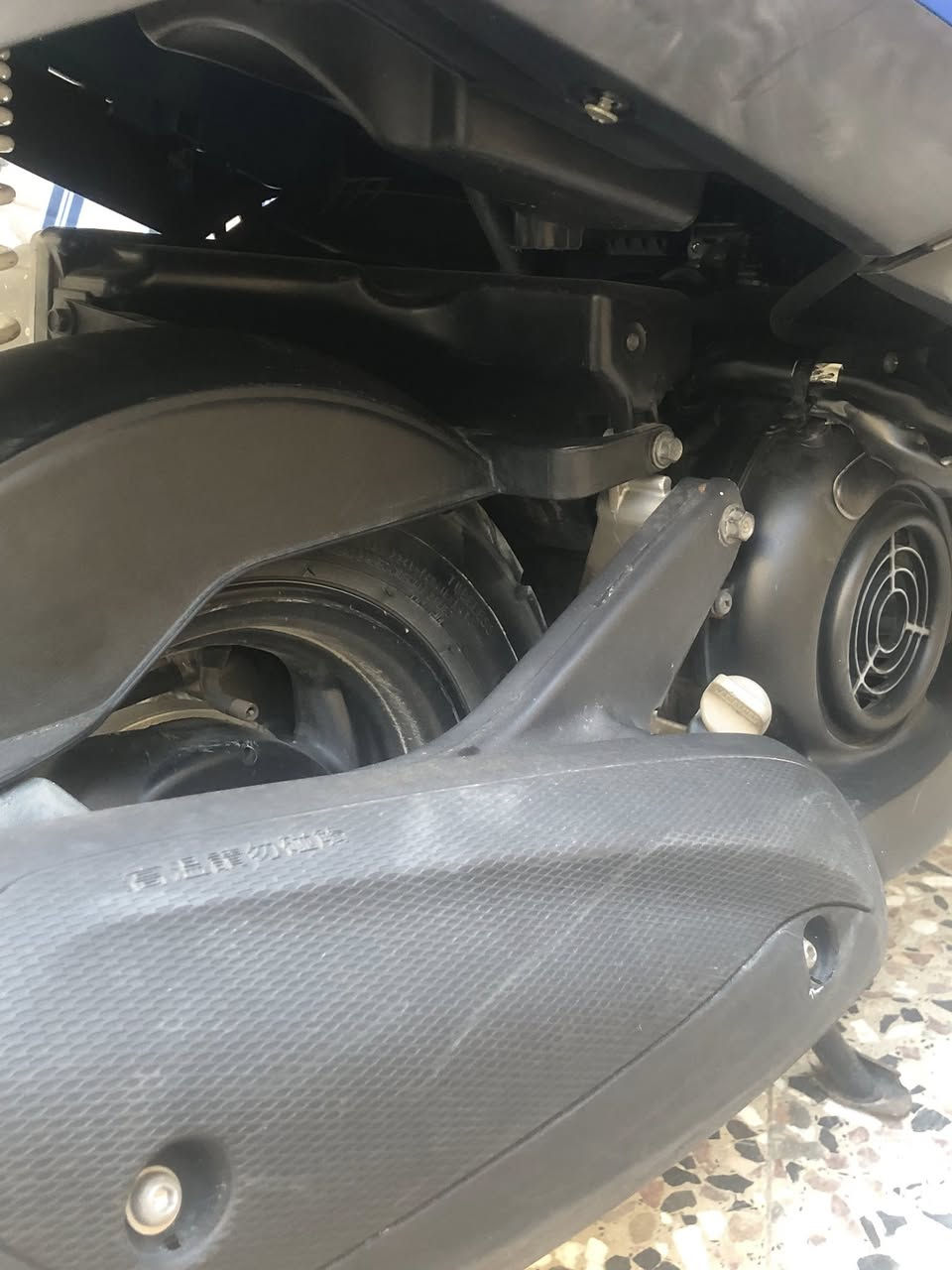 السلام عليكم دراجه z الكزز  ماشيه 8ألف  جديده مكفوله كفاله عامه بسعر مليون و150 وبيه مجال. رقم الهاتف***********
