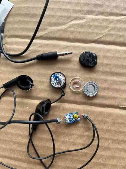 داشکان هیتفۆن سامسۆنگ
کوالیتی زۆر زۆر بەرز مایک و سەوت بەشەرت لە ستۆک کراوە واتا کوالیتی فوولە تەنها 0.36$ تەنها 500 دینار

🌻
ناونیشانی لقی هەولێر : کۆتری سەلام باڵەخانەی جیهانی مۆبایل نهۆمی خوارەوە تەنیشت وشیار فۆن
گەیاندن هەیە بۆ هەموو عێراق و رۆژئاوای کوردستان
***********
*********** 

لینکی فەیسبوک 
https://www.facebook.com/Sunflowerkurd

لینکی گروپی ڤایبەر

https://invite.viber.com/?g2=AQB7aGqMZAZKFFB7wBhwUWrFfW8CYP4bXmvBE2THOKwicCOnXwK5F%2BkTYJNk4S16

لینکی گروپی وەتسئەپ

https://chat.whatsapp.com/JVV2SrZL8wz7ypl0Kr4tYr
لینکی گروپی تیلیگرام
https://t.me/sunflowerphone
