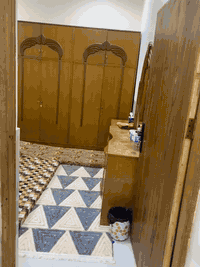 غرفه صاج نضيفه جدأ  للبيع مكاني الدوره الطعمه    السعر 450 وبيها مجال بسيط كلش ***********
