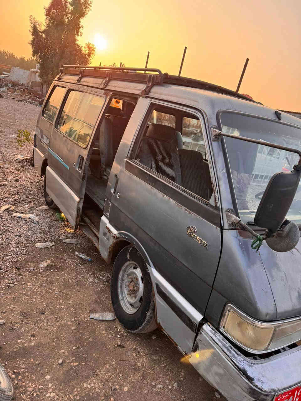 ***********سلام عليكم كيه بسته للبيع مكينه مكفوله كير مكفول كهربايات كله شغاله الشواصي معمره هيه وغرمات مصفره رقم احمر مديل 94 سعر 18
