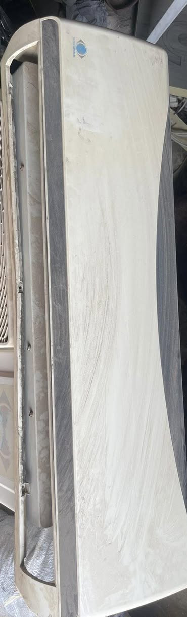 السلام عليكم عندي سبلت ثنين طن الله شاهد يخبل وما بي شي اريده ب٣٠٠ قفل
وعندي سبلت ٣ طن LG كنتوري. لو غاز لو كومبريسر ما اعرف بس هوه شغال اريدة قفل ٤٠٠


**إذا كنت صاحب هذا الإعلان وتريد حذفه لأي سبب، رجاءا أرسل رسالة إلى الدعم الفني**