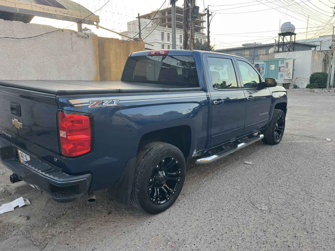 (((((السلام عليكم ))))))
للبيع او مراوس حسب القناعه
سلفرادو 2017 باب طويل بدي قصير
 صبغ 3 قطع  فقط 
مكينة V8 5300 
كير تعليق حجم 1000 
ماشية 68كيلو متر فقط 
رقم اربيل الجديد هزة جديدة سنوية جديده للتحويل والوكالة 
فئة Z71
مواصفات 
فور ويل 
شاشة كبيرة + كامرة خلفية
حساسات خلفية 
دوسات ( البريك والبانزين ) كهربائية
كشن السائق كهرباء 
لايت امامي زنون + بروجكتر لد بلاد + لد نهاري
السيارة جاهزة وم
مكينة كير جداً نظاف

تبريد تدفئة كهربائيات “
كلها جاهزه 
مكان السيارة كراده
السعر190 ورقة وقابلة للتفاوض
للاستفسار ***********
