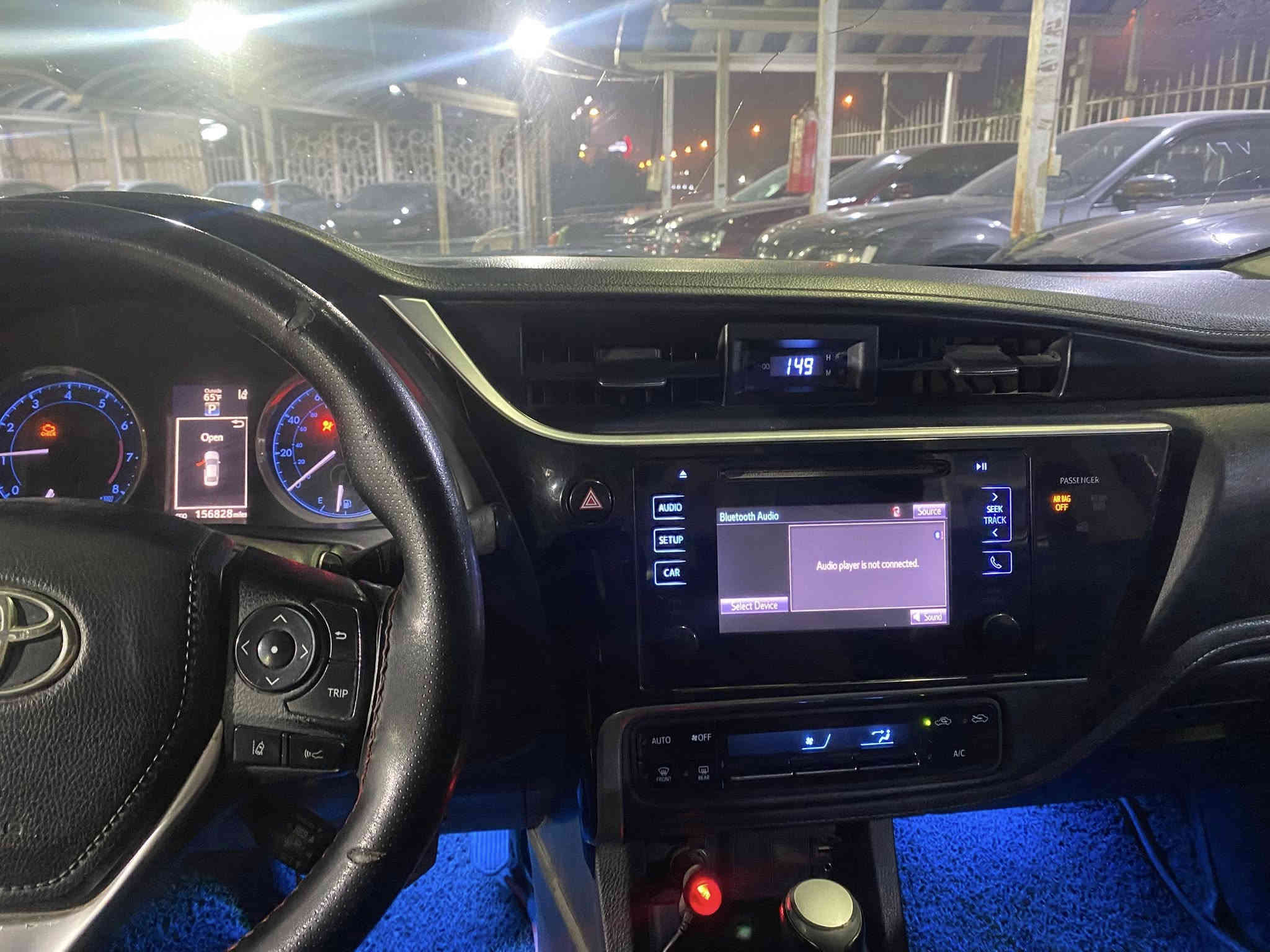 لبيع كورولا مديل 2017 سياره جاهزه من كلشي مكينه كير صدر تخم تاير ورد أمريكي تحويل مباشر بيه سونار ناشره بل منشور ￼بدون دواخل شواصي الغود مكفوله سنويه جديده هزته جديده سياره خير من الله موجوده بل معرض ماشيه 156 مايل حقيقي سياره احله من صور 
مكاني بغداد الحريه الدولعي متوحد وتساب هاذه رقمي اي ستفسار حاضر *********** سعره 125 وبيه مجال
