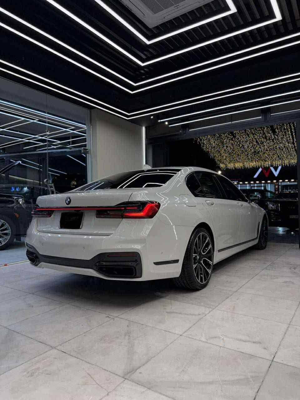 BMW 740LI

حادث جاملغ وبنيد ايرباك طاك وراجع سستم بيها قطعتين كلير من امريكا 

السعر : 33800$

السيارة بحالة ممتازة جدًا، نظيفة وما تحتاج أي صرف، استخدام شخصي ومحافظ عليها.

* موديل: 2022
* جميع المواصفات
* محرك 3.0 تيربو مع أداء قوي وفخم. (BMW Group PressClub)
* صيانة منتظمة
* الفحص مسموح بأي مكان

الجاد فقط يتواصل على الخاص أو الاتصال.
والله يبارك لصاحب النصيب.
للتواصل 
***********
