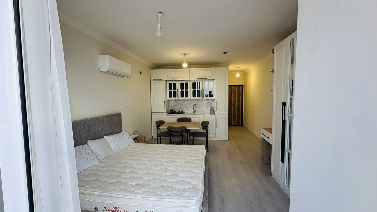 🔹شقه للايجار ستوديو مؤثثه مساحتها 44م واجهة مطار .

🔹في مشروع لالاڤ ايربورت ڤيو .

🔹سعر ايجارها مقدماً 300$ .

للتفاصيل اكثر تواصلو مع الارقام التاليه 📞 

0750100609–***********–***********
