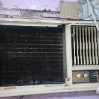 مكيف جنرال اصلي • ٢طن • نضيف