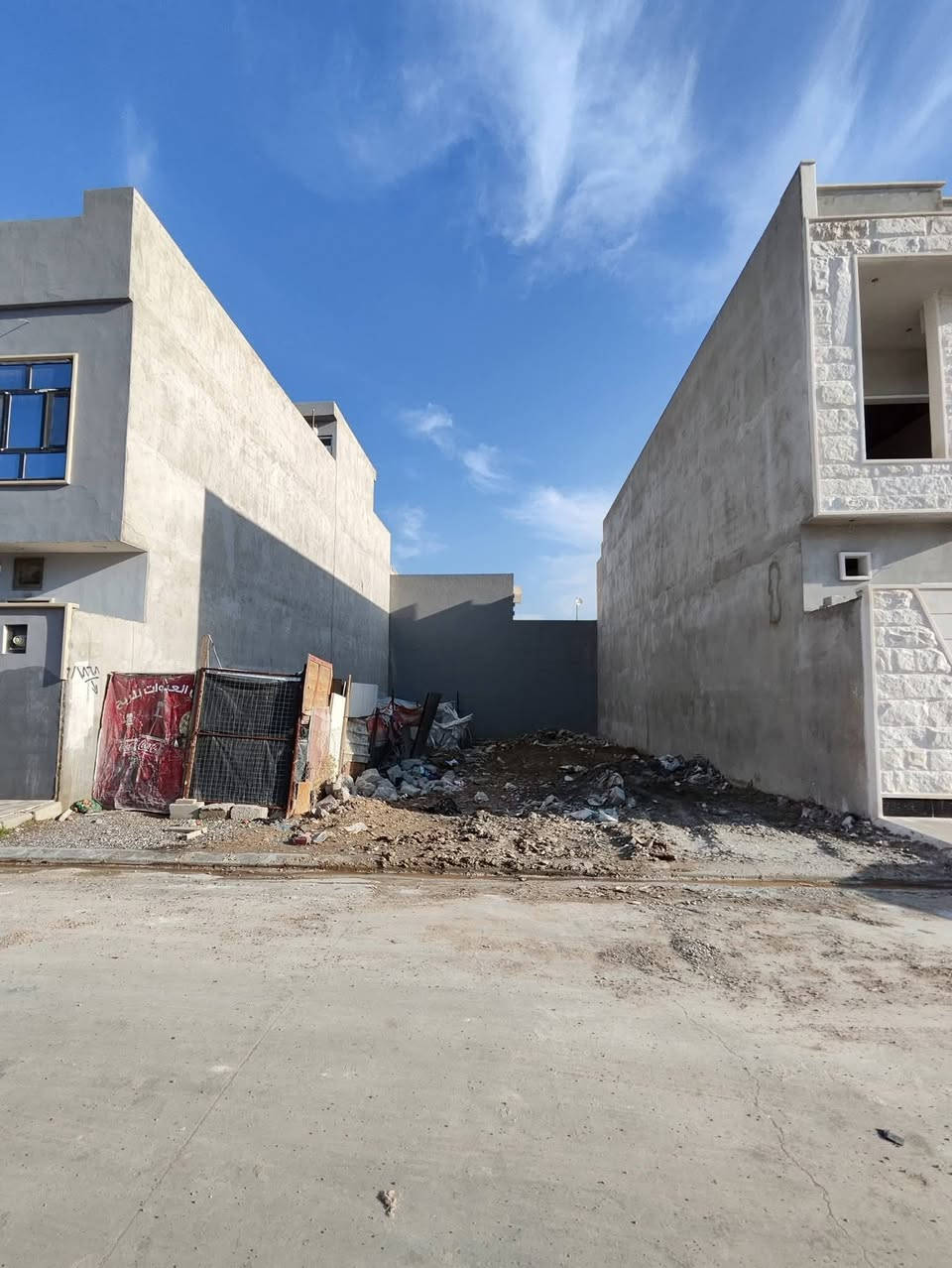 ♦️ ارض للبيع ♦️
الموقع : حي الوحدة الثانية ( المفوضية )
المساحة : 200 متر #واجهة 10 متر
سند طابو ملك صرف شرط التحويل
خدمات كاملة ماء وكهرباء وتبليط
________________________________________________

للاستفسار الاتصال بالرقم :
***********
***********
مكتب بيت الحضارة للعقار سايدين حي الوحدة قرب مول سانكو 2
