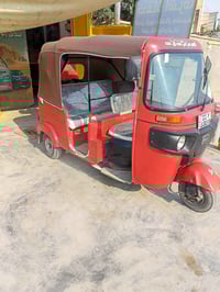 تكتك موديل 18 نظيفة محركها مجفت مرة 1 ومكفول فقط بيها خياسات بالدوسة م...