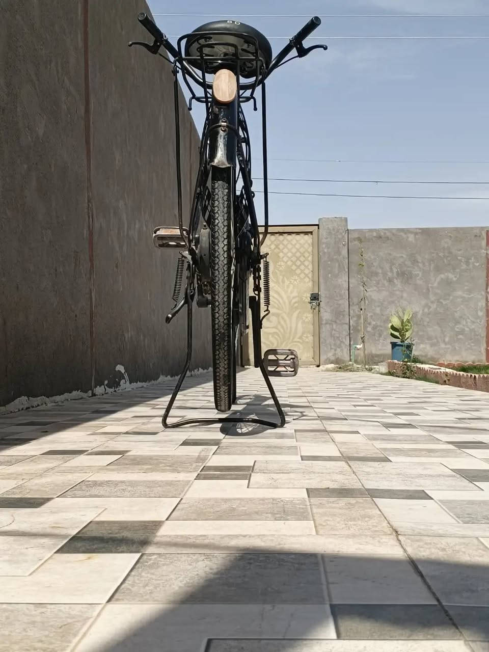 السلام عليكم بايسكل للبيع اسود موديل 19 حجم 26 السعر مناسب 100 وبي مجال مكاننا بابل الحمزه الغربي اتصلوا علينا على هذا الرقم780 930 6408☎️📞


**إذا كنت صاحب هذا الإعلان وتريد حذفه لأي سبب، رجاءا أرسل رسالة إلى الدعم الفني**