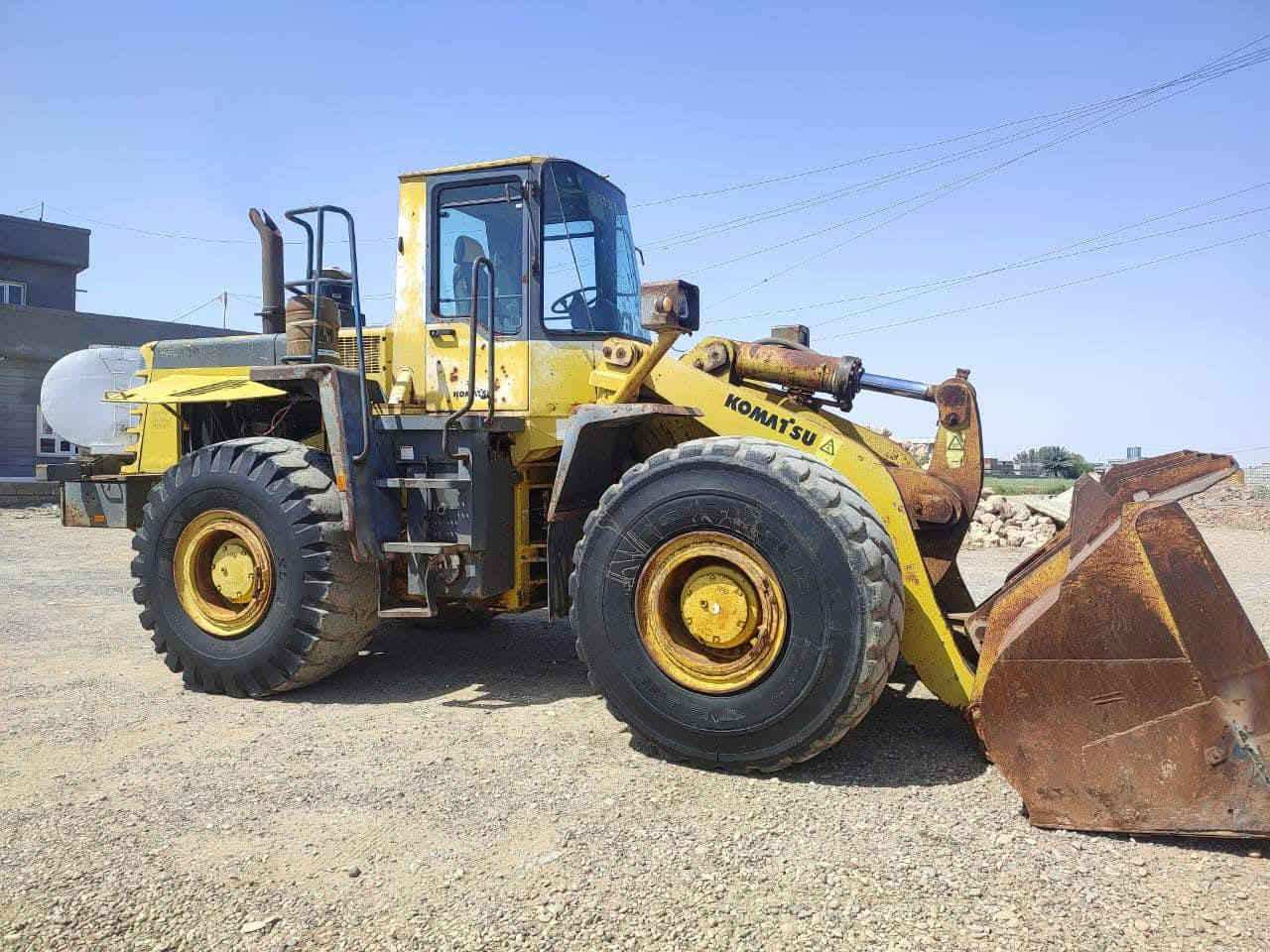 السلام عليكم 
#شفل__كوماتسو_للبيع
كوماتسو  حجم 420 منفيس
محرك كمنز 114
كير اكسل شرط مامفتوح 
ملاحضه بم الرفع بي ضعف 
السعر اتصل وتدلل
أرقم 
متواجد خاص ***********
