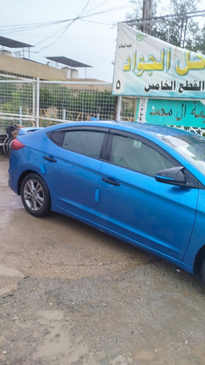 السلام عليكم
النترا 2018 وارد امريكي ماشيه 90 

رقم بغداد انكليزي سياره بأسمي

مداور ثاني يوم سنويه 2031

محرك 2000 دوش مكفووول

كير AT المرغوب مكفووول

رادر

مثبت سرعه

تحكم ستيرن

داخل لونين

ادامه كامله على السياره

حداديه جديده

منضومة تبريد جديده

تخم تايرات جديد

ضررها جاملغ امامي تبديل

وبنيد صبغ فقط

السعر 123 وبيها مجال بسيط

مكاني بابل

***********
