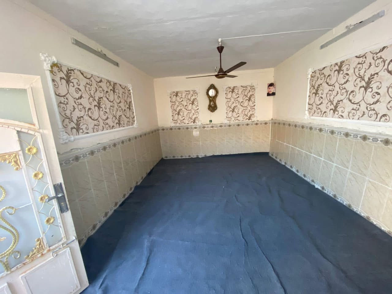 دار للبيع منطقة ال معالي زراعي مكاتبه اسهم
#المساحه/150
#يتكون/ غرفتين صاله مطبغ برانيه حمامات داخليه خارجيه 
قريب لسايدين ال معالي
#السعر/25مليون
***********
