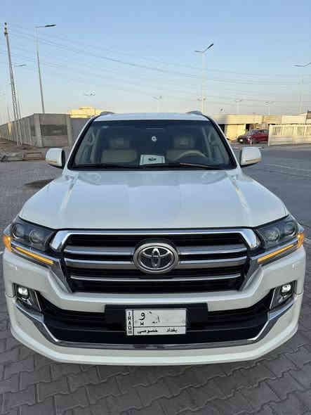 لاندكروز 2019 
ابريم اصل اصل 
كفاله عامه 
السونار مرفق 
ماشيه ٦٢كم 
رقم بغداد تحويل مباشر 
مكاني واسط مركز مدينه 
السعر ٥٦٠ وبيه مجال 
***********
