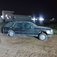 مارسدس دب ابيع هيج بدون محرگ وگير گشرها نضيف غرفتها حلوه بدون ارقام عل...