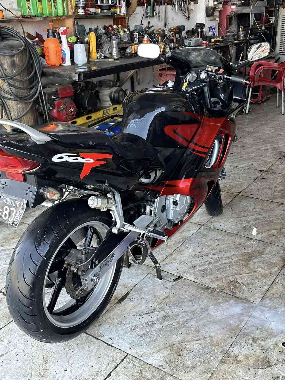 درجه بطح سبي ار ف 600 للبيع مكفوله كفاه عامه برغي ما مفتح بيه والله سعر 21 ورقه بيه مجال
مكان ديالي بلدروز رقم ***********
