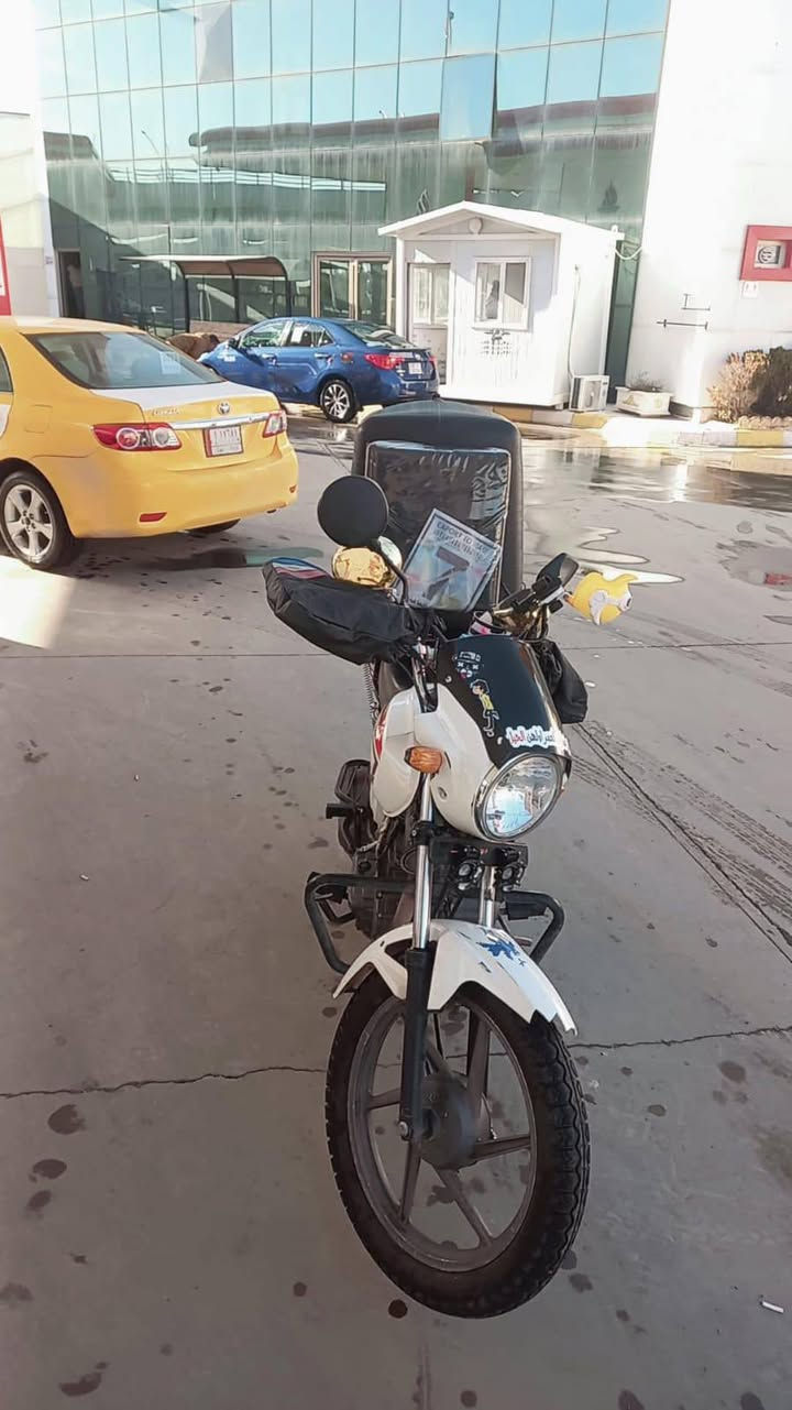 سلام عليكم دراجه للبيع مال دلفري الفين 23 محرك مامفتوح سعر 700 وبيه مجال بيع مستعجل ***********
