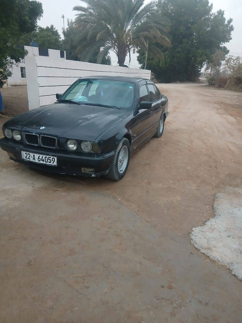 سلام عليكم بي ام ٥٢٥ مسكر موديل ٩٤ دبل ارباك تبريد ثلج محرك وكير وصدر شرط جاهزه من كلشي ***********
