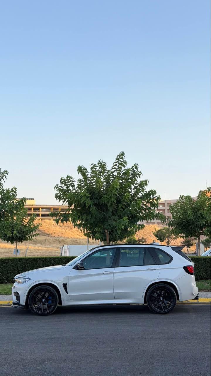 ...﷽ ...

الوحش الماني🚀🚀🚀

سيارة جديد جديد 📦

للبيع BMW x5 m اقوى محرك  S63🇩🇪

موديل :2017

محرك :v8 twin power Turbo 

قوة حصان :700+ HP

سيارة : M Power بلاد 

عداد: 330km

…………………………………………..

اعلا مواصفات 

بصمة 

سلايد

صقف: شامو

ابواب شفط

ابواب بصمة

كشنات هيتر

كشنات تبريد 

كشنات كهرباي

رادار امامية 

تحديد سرعة

لايت :BMW Adaptive LED

صندوق كهرباي

سماعات:BANG&OLUFSEN

كامرة:360’

تبريد ثلج 

نظام : M1.M2

نظام: sport.Efficient.sport Plus

نظام :m power

…………………………………………………………………..

سيارة جديد

ماشية:106000  km الف 

واحد جمال مكفولة كفالة عامة حتى دعاميات شرط فقط ٥سم تعديل   مكفول بل كلشي

سيرفس كل بشركة bmw

ضمان 

كير محرك بشرط ما مفتوح

كهربائية كل بشرط

صدر بشرط

سيارة جديد 

رقم سليمانية جديد

فحص هزة جديد

……………………………………………………………………

سعر 265$ مجال بصيت ارخس سعر 

مكان : سليماني

رقم تلفون 

0771069292

#الجميع السليمانية, العراق


**إذا كنت صاحب هذا الإعلان وتريد حذفه لأي سبب، رجاءا أرسل رسالة إلى الدعم الفني**
