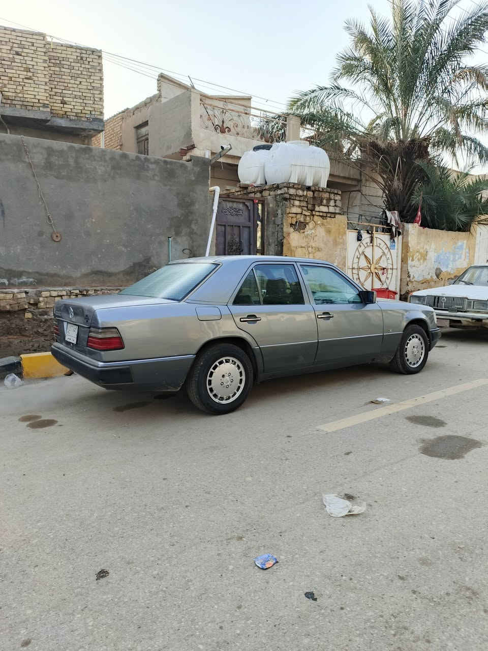 سلام عليكم مارسدس دب مديل 92 مكينه كير ثنين ونص ديلكو  تبريد شغال كهربائيات شغاله بيها صبغ ومعجون ماا أبيعك مكفوله مكان سياره ناصرية الاستفسار اتصل *********** بي واتساب
