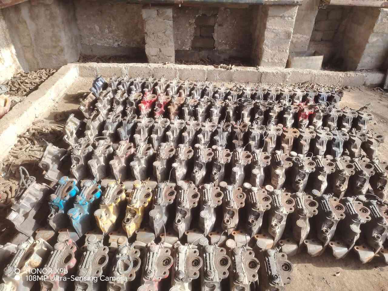 ***********
***********
