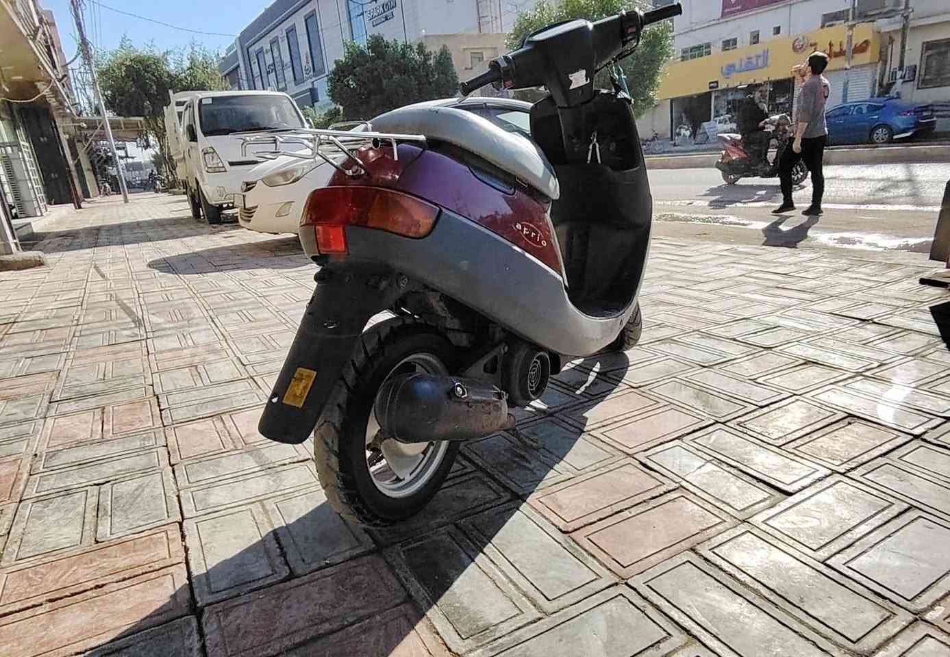 السلام عليكم دراجه بطه 2003 اللون ماروني الدراجه كلها بلاديه مابيها ولا برغي تجاري مكينتها ابد ممفتوحا مكاني كربلاء الجمعيه مقابيل الباب الخلفي لمول الحارث *********** هذا رقمي الشراي يتصل
