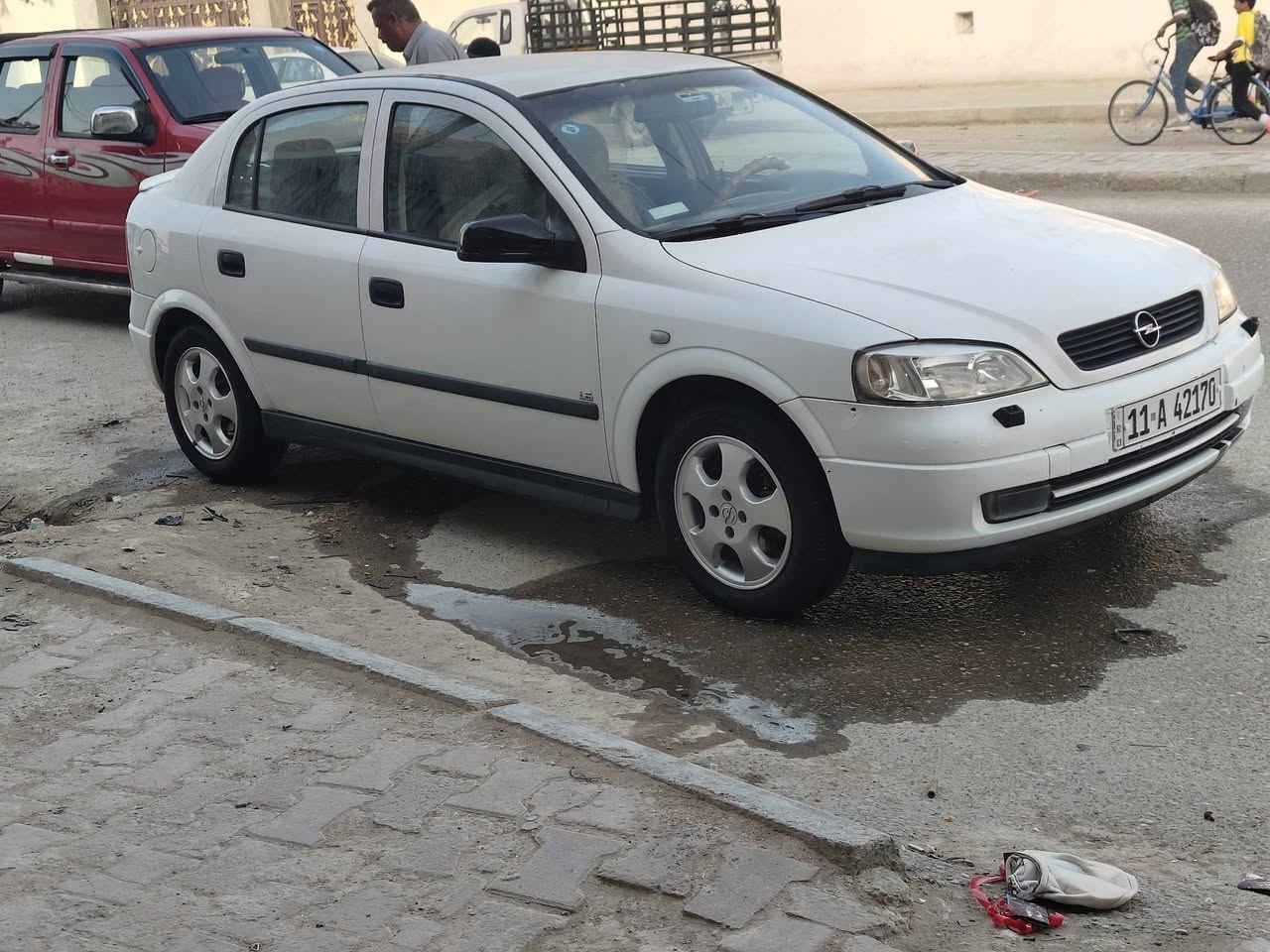 سلام عليكم شباب اوبل استرا 2002 محرك 1600مسكر رقم بغداد دولي سياره مكفوله من كير من محرك من حداديه من كهربائيات لاصبغ ولاخياس ولاضربه جديده معنى الكلمة تبريد عوزه بس غاز جاهزه ربع مذب عليه السعر 67وبيه مجال مكاني دوانيه قضاء عفك للاستفسار ***********
