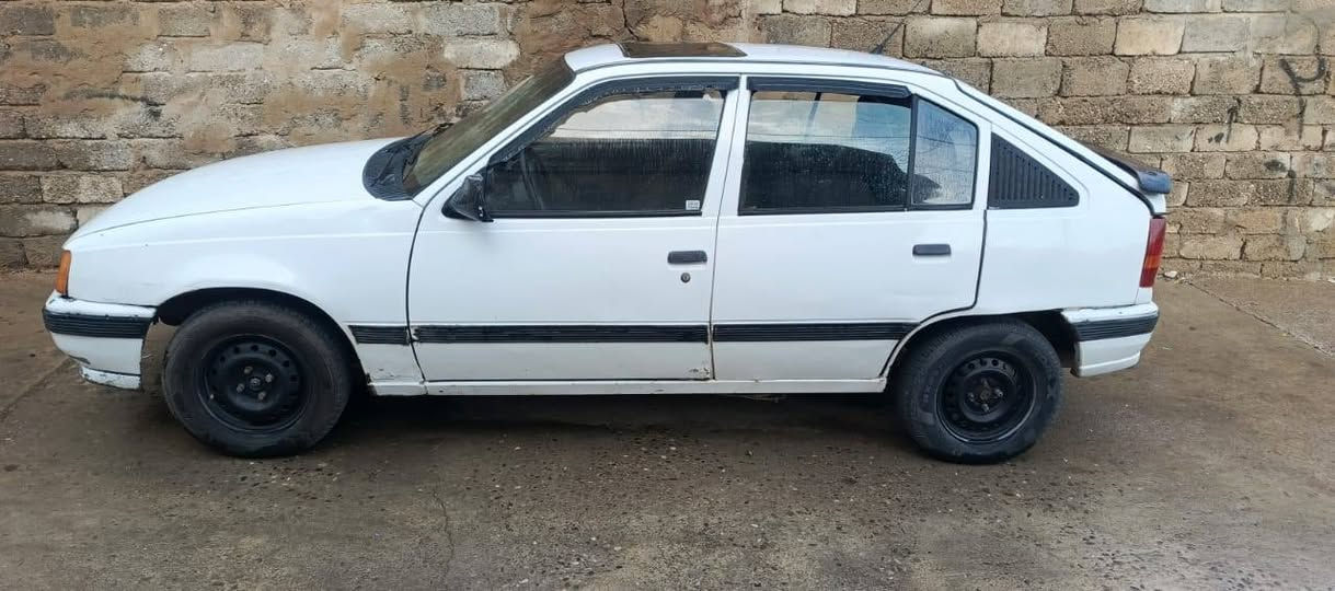 موديل 90 سنوية 30 مكينة كير شرط صبغ دواير ودوسات وجامرلغ امامي عكس السايق قفل مركزي  شاشه وكامره السعر28بيها مجال


**إذا كنت صاحب هذا الإعلان وتريد حذفه لأي سبب، رجاءا أرسل رسالة إلى الدعم الفني**