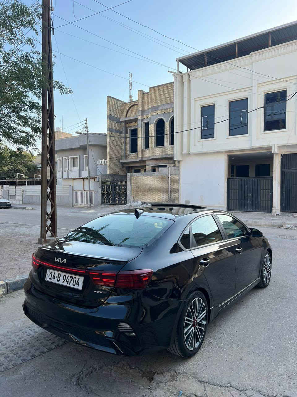 كيا فورتي مديل 2023
وارد امريكي حادثها بسيط طرف البنيد والجاملغ بدون ضرر داخلي وهنا صار بيها صبغ باب السائق
فئه Gt line 
السياره فول مواصفات 1/1 طلب خاص vip
مكينتها 2000 دوش وكيرها Atm مرغوب
مرقمه بصره معوقين المعوق يسوي وكاله عامه مضبوطه 100%

مواصفاتها : فتحه بصمه تشتغيل عن بعد كشنات جلد lid امامي خلفي 6 رادرات امامي وخلفي وجانبي وتحديد مسار وقياده ذاتيه وشحن لاسلكي ويلكب حجم 18 وبعد بيها كلش هواي مواصفات 
مكاني بصره جبيله
السعر138 ورقه
للاستفسار *********** البصرة, العراق
