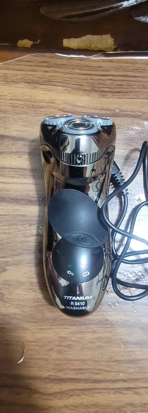 مكينة من ماركة Remington.  اصلي ٢٠ الف


**إذا كنت صاحب هذا الإعلان وتريد حذفه لأي سبب، رجاءا أرسل رسالة إلى الدعم الفني**