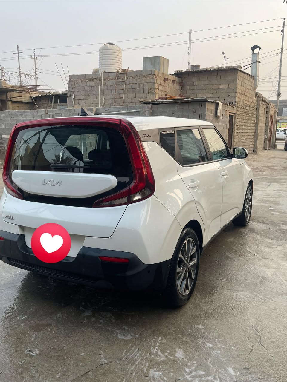 كيا صول موديل ٢٠٢٢ بدون ايرباك 
رقم بغداد 
ماشية ٥١ الف 
بيها بارد بالجاملغ الخلفي 
السعر ١٣٨
للاستفسار ***********
