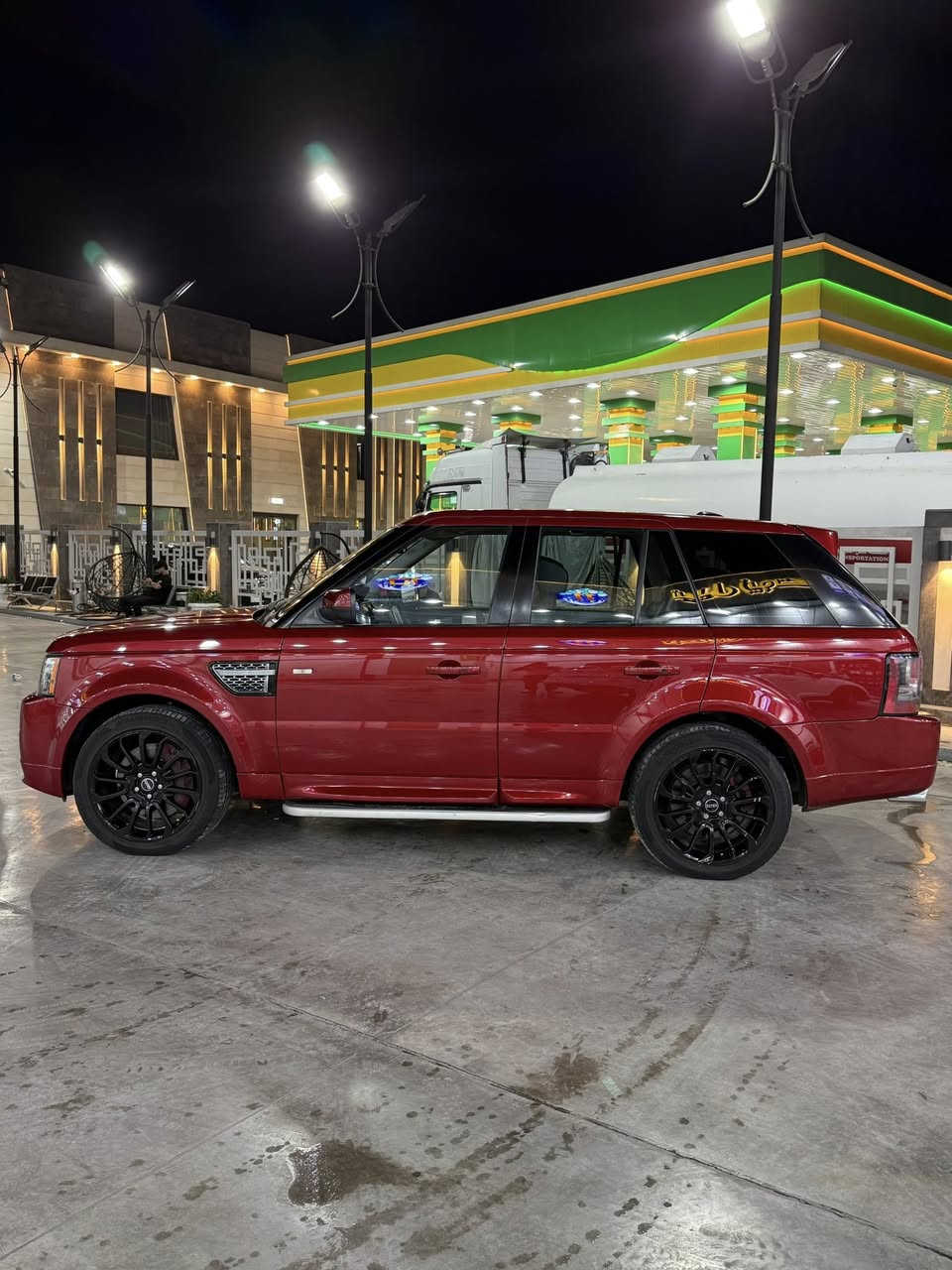 (((صلو على النبي )))
السلام عليكم 

للبيع او مراوس
 
RANGE  ROVER

موديل 2012  اصل 

فئه SPORT  

رقم بغداد بسمي 

ماشيه 98الف كيلو  

مكينه 8 سلندر سوبر 

خليجي وكاله سردار 
هنا صار بيها شخط بين الباب الخلفي والجاملغ ونرش عل كده شخط فقط باقي كلهه كفاله

فول موصفات 

بصمه تشغيل 

4 بصمات ابواب 

شاشه +كامره 

فتحه 

كشنات كهرباء 

كشنات خلفي امامي تدفئه + تبريد 

داخل احمر بلاد 

حساسات خلفي امامي 

خزن ميموري 

تدفئه ستيرن 

فول تحكمات 

مري شفط 

مري قلاب 

جكات صعود ونزول 

وضعيات قياده 

ويل مال حديث

سستم صوت ودمامي خرافي 

نظام ترحيب 

وبعد بيها موصفات هواي 

السياره جديده بمعنه كلمه ترايها شرط مال زيرو 

جاهزه من كلشي الحمدلله 

سعرهه برخص التراب فلوسك مساعد تجي تاخذهه واني الممنون 157 $ لاتعملني ب تلفوني تعال كلب واقتنع وبيك خير وتدلل
مكان بغداد زيونه خلف دار الازياء

***********
