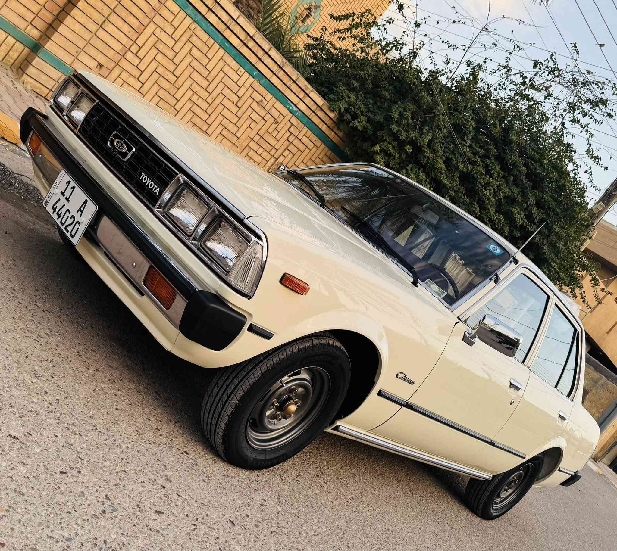 #_المعيني_لتجارة_السيارات❤️
-------------------------
(( تويوتا كرونا 1979 ، بلادية بحالة الشركة ، رقم بغداد بأسمي ، ما بيها أي نقص ، مميزة و نظيفة جداً داخل و خارج ))🌹
:
#_السعر / 115 ورقة💰
:
#_للإستفسار / *********** ☎️
------------------------------
