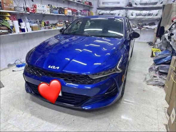 Kia k5 Gt line 2023
السلام عليكم 
سياره k5 Gt line فول عدا الفتحه 
مكينة 1600 تيربو 
كير مكينه تبريد حداده كفاله
السياره تقرير غرق تعمل وتسير بدون ضربه فقط هنا بالعراق بارد بالباب والجاملغ الخلفي شخط وتم تصليحه 
السياره ماشيه 63000 
تايرات جدد
باتري جديد
بالنسبه للمواصفات معروفه مواصفات الجي تي 
السعر 170 ورقه 
الرقم *********** متوفر واتساب
