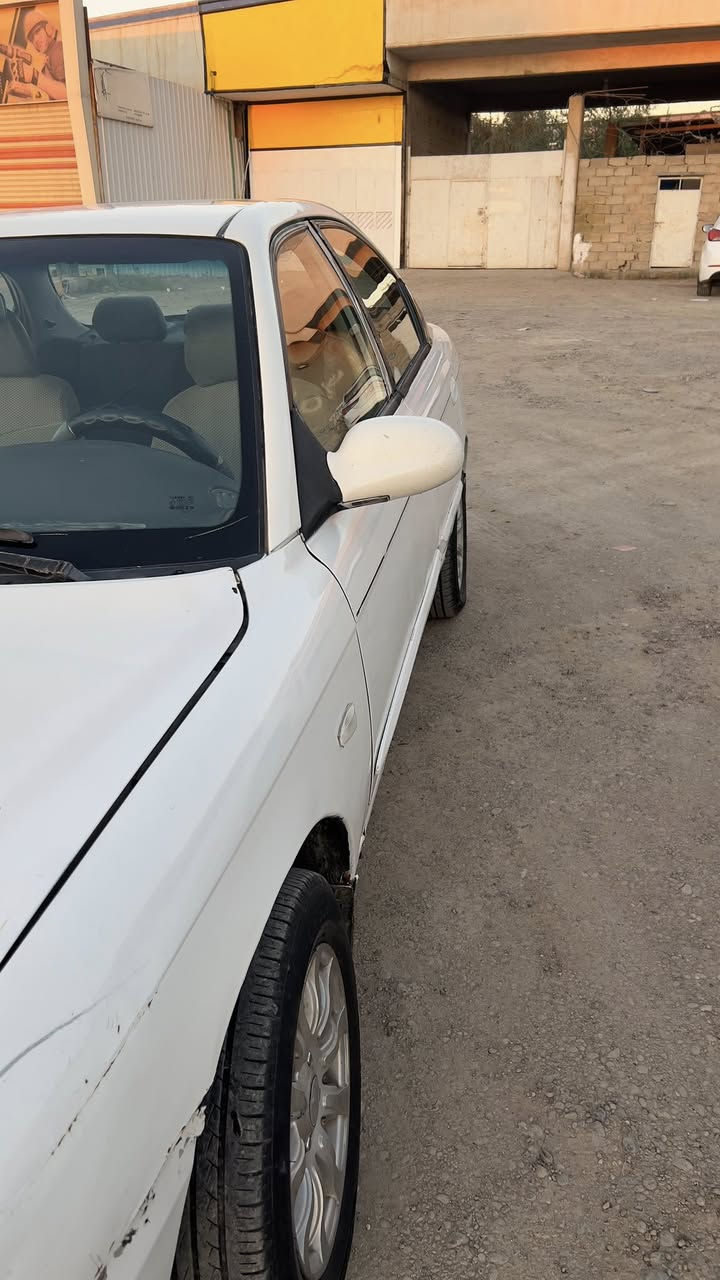 السلام عليكم كيا سبكترة موديل 2000رقم بغداد بسمي الرقم الجديد هزة جديدة  كير ومكينة مال حاوية شادهن جدد داخلهةنضيف صدر جديد باتري جديد تايرات نضاف كهربائياتهة شغاله جام كهرباء السعر 32 وبي مجال بسيط   مكاني بغداد الدوانم رقم ***********
