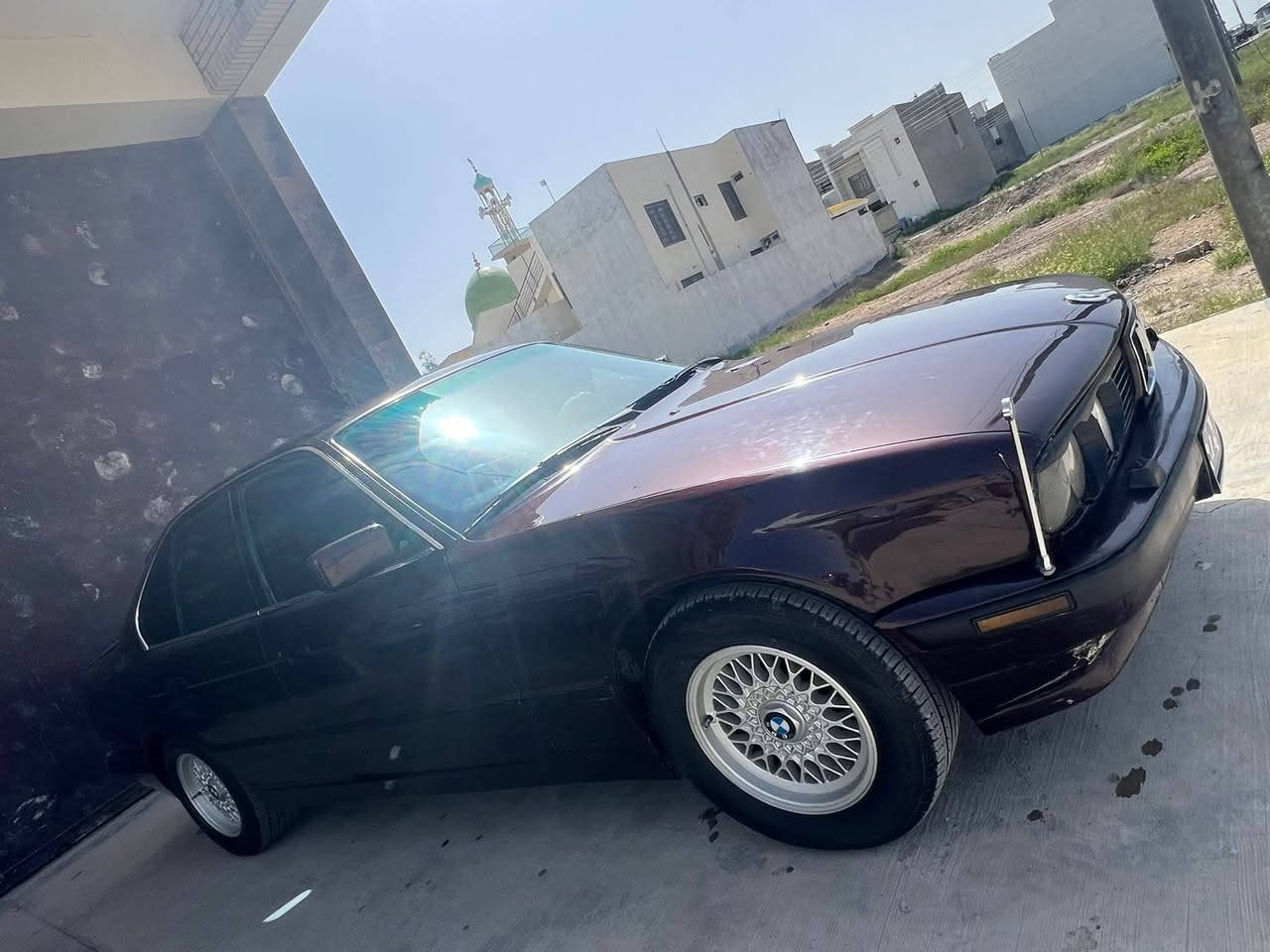 السلام عليكم بي ام 525
موديل 91
 محرك مسكر فانوس 
محرك كير تبريد شرط
سيارة عام للجمالية
رقم سنوية جدد
سعر ٦٠ بيها مجال بسيط للطيبين
للاتصال ***********
مكانها الانبار القائم
شرط تحويل

