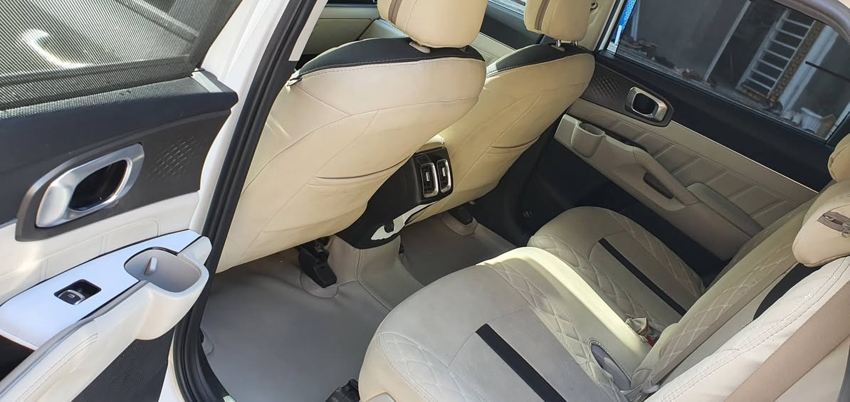 أعلان للبيع 
رقم هاتف للاستفسار
*********** وايتساب
مكاني بصره 
سورنتو 2024  خليجي رقم اربيل
محرك 6 سلندر
7 راكب 
بصمه تشغيل عن بعد
نظام ترحيب
4 انظمه قياده 
كشن كهربائي
مصابيح أمامية زينون + LED، وكشافات ضباب
إشارات ومرايا قابلة للطي كهربائياً.
حساسات أمامية وخلفية.
شاشة عدادات ديجيتال وشاشة نظام ترفيهي لمس (تدعم Apple Car play
تكييف 3 قطع (أوتوماتيك مناخين منفصلين).
شاحن لاسلكي (Wireless Charger).
إضاءة داخلية محيطية LED.
برادي (ستائر) للأبواب الخلفية.
نظام فرامل مانع للانزلاق (ABS).
نظام تحكم بالثبات (Auto Hold).
حساسات ضغط الإطارات
أوضاع قيادة متعددة (Drive Mode).
