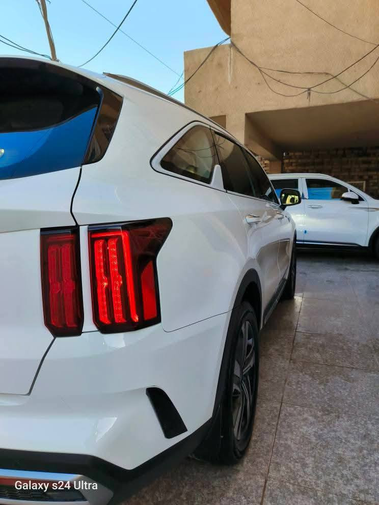 السلام عليكم سورنتو 2023 ماشيه 23 الف 
رقم بغداد الدولي 
مواصفات   السياره جديدة بمعنى الكلمه كلها على لزكات الشركة
كير موس
جنطه كهرباء
كراسي كهرباء عدد ٢
افيكيشن
تشغيل عن بعد
محرك 6V
اربع عدسات
شفتات ستيرن
بعد بيه مواصفات
تلفون ***********
          ***********
