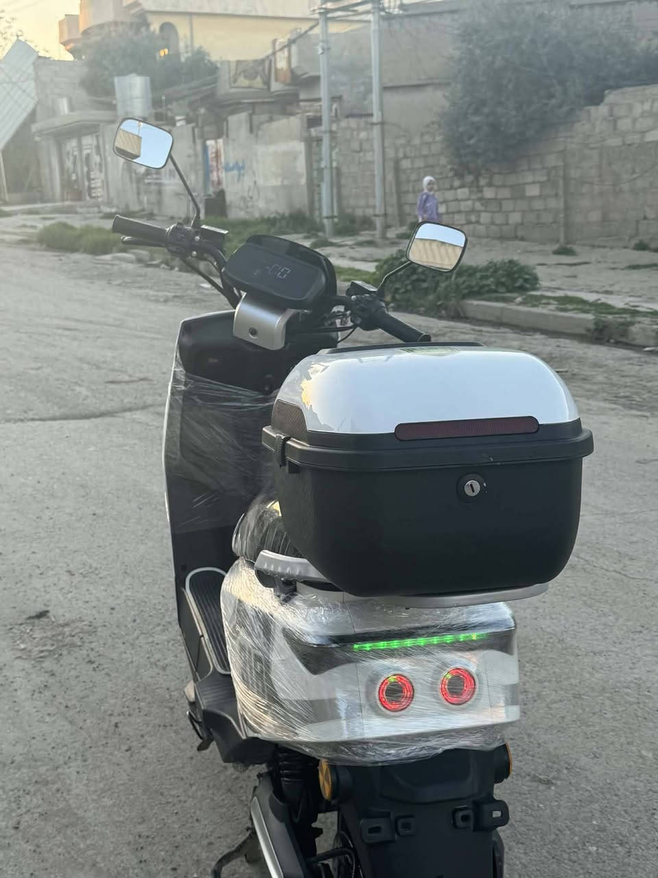 للبيع ماطور شحن أباجي 318جديد ما ناقصو شي دبل سويج دبل بصمه لايت عالي ناصي زينون اشاير و دبل اشاره نضام يرجع بك بريكات دسكات هيدروليك شاشه شغاله ماطور نشرات بك لايت ماطور حلو  ست بطاريات مسطره 28امبير مرتب ما ناقصو شي السعر 650 وبي مجال شي قليل بي وتساب***********
