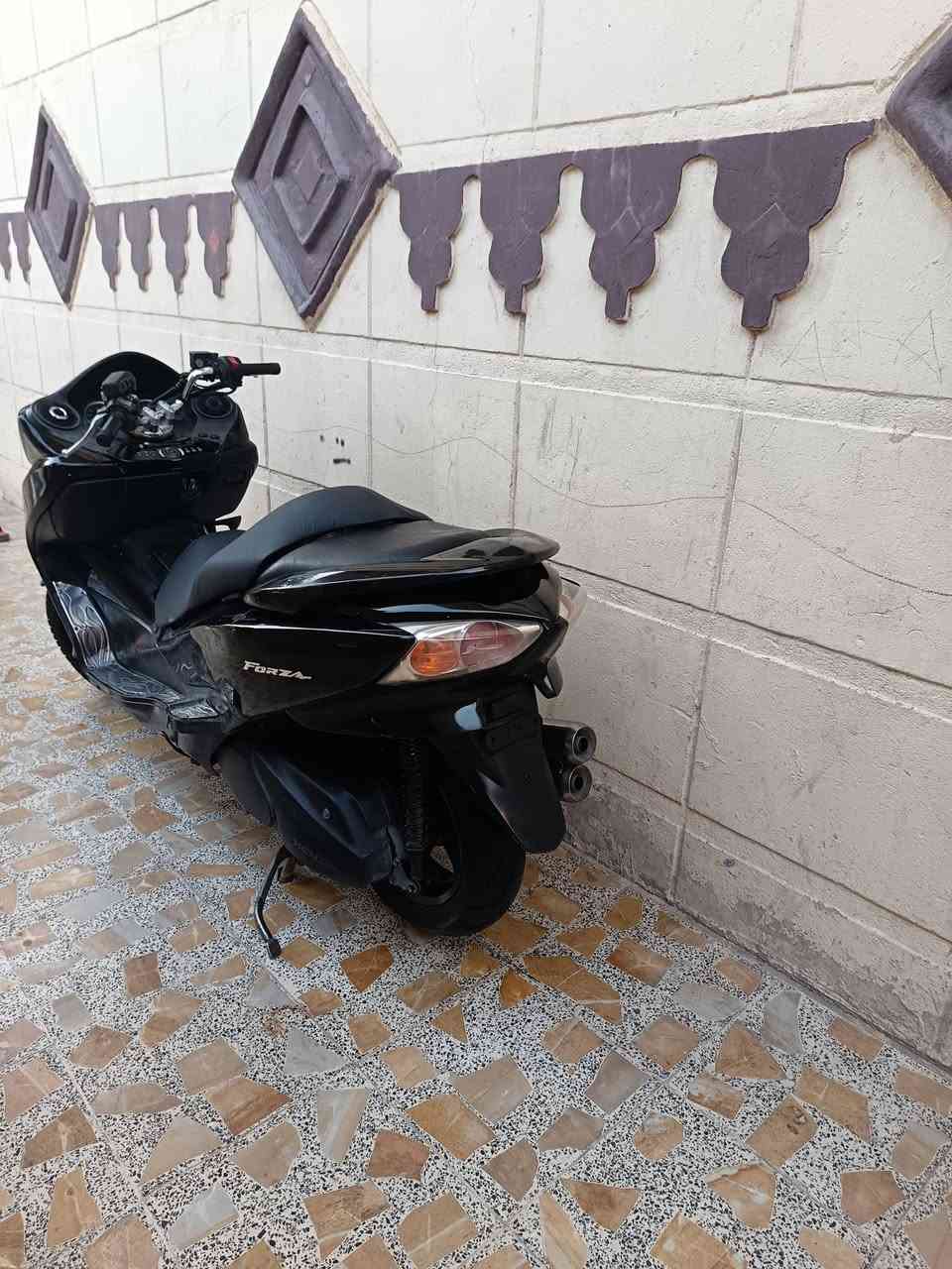 فورزه صفر 10 s7 مكينه مكفوله بشرط صوتها مسمعه ٧ كير أربعة تحويلات شلعه معدل فول كهربائيات كلها شغاله تايرات جدد صالنصه رياضي صوتها ناعم الشراي يتصل
*********** السعر مليون 100العنوان بغداد
