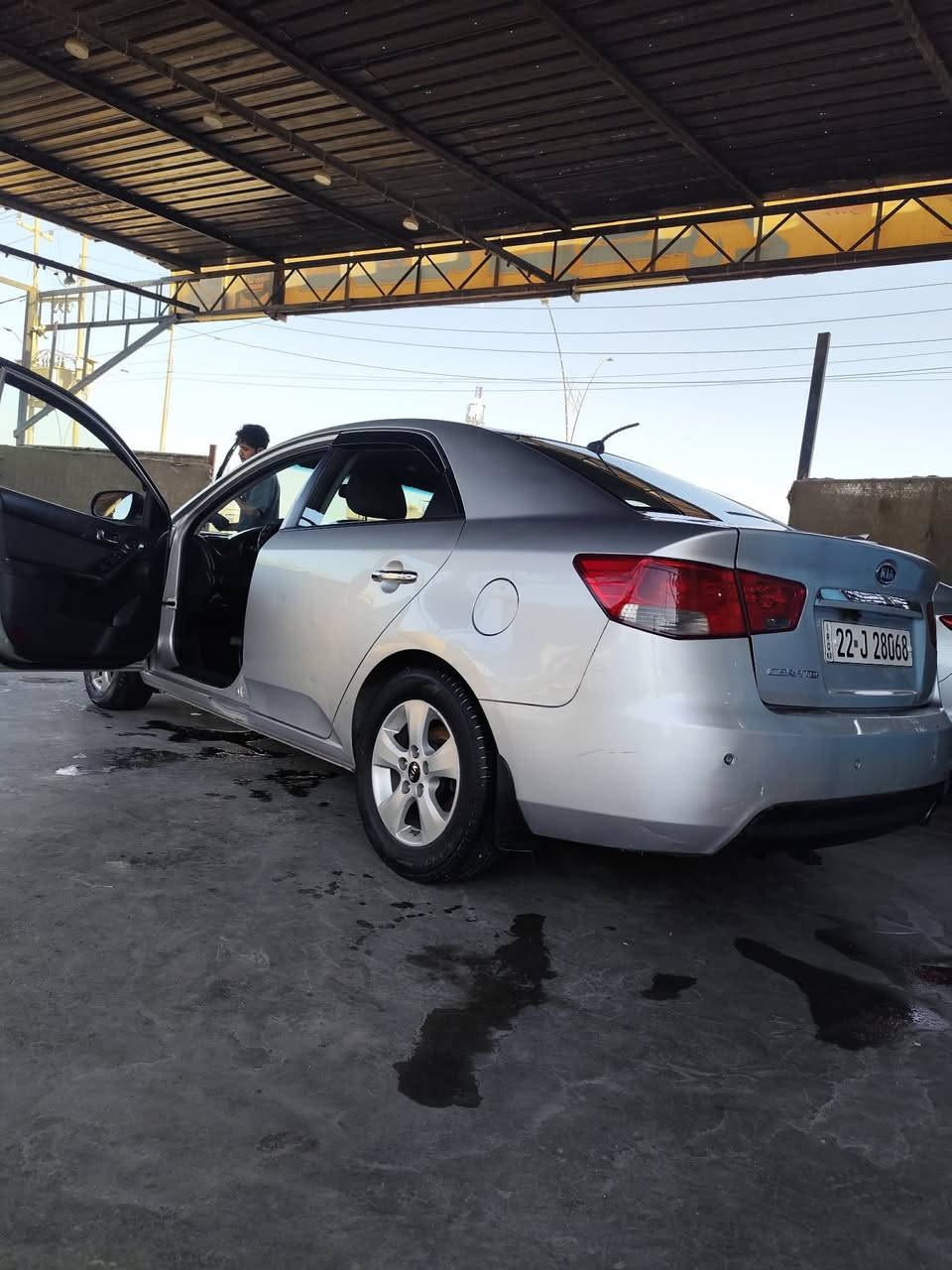 السلام عليكم سيراتو 13 خليجي  محرك 2000 دوش مكفولة السونار مرفق مع الصور  السعر 105 وبيها مجال مكاني كربلاء ***********
