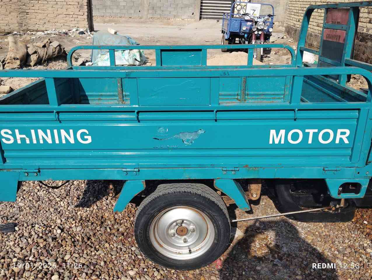 السلام عليكم ستوته دولفين موديل2021,
ستوته خير من الله مال جناي كهربائيات كله شغاله 
السعر 1400وبيه مجال حك جيه 
المكان حله ورديه خارج يم معمل ابو كيره 
رقم الهاتف ***********
