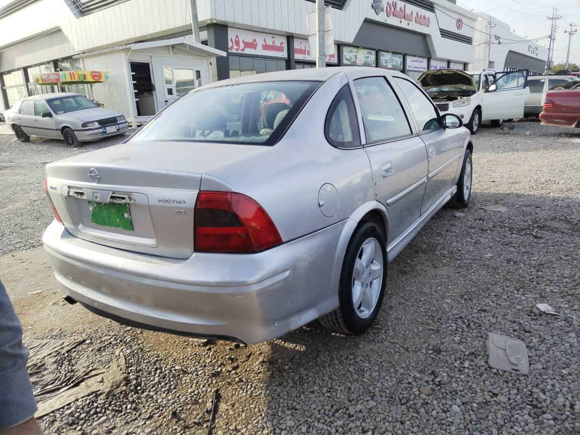 ئۆپڵ گوی بەرخ مۆدیل2001 مەکینەی 18 گیڕ عادی سەیارەکە هەموی بەشەرت فەحس فیتەر بی بۆیاخە بی لیدراو سەنەوی ئەسڵی لەگەڵایە سعری 24گەڵاو مەعمەلە گۆڕینەوەیش ئەکەم لەسەر  دڵ گرتن ژ.م *********** كالار, السليمانية
