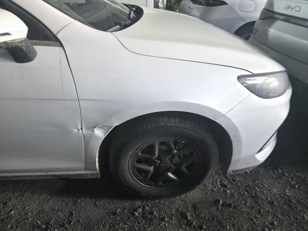 السلام عليكم  BYD  سيل 5  يتوفر 
زيرو زيرو  بدون ارقام❤️✅️✅️
لكن متضرر جراء النقل والتحميل مثل بالصورة ادناه👇
عدد القطع   2
وحدة ضرر جاملغ السعر كامل وصافي  ب ١٦.٨٠٠ مليون 
وحدة ضرر كامرة فقط     السعر  كامل صافي  ب ١٧٨٠٠ 
اكررر زيرو بدون ارقام
للتواصل : ***********
