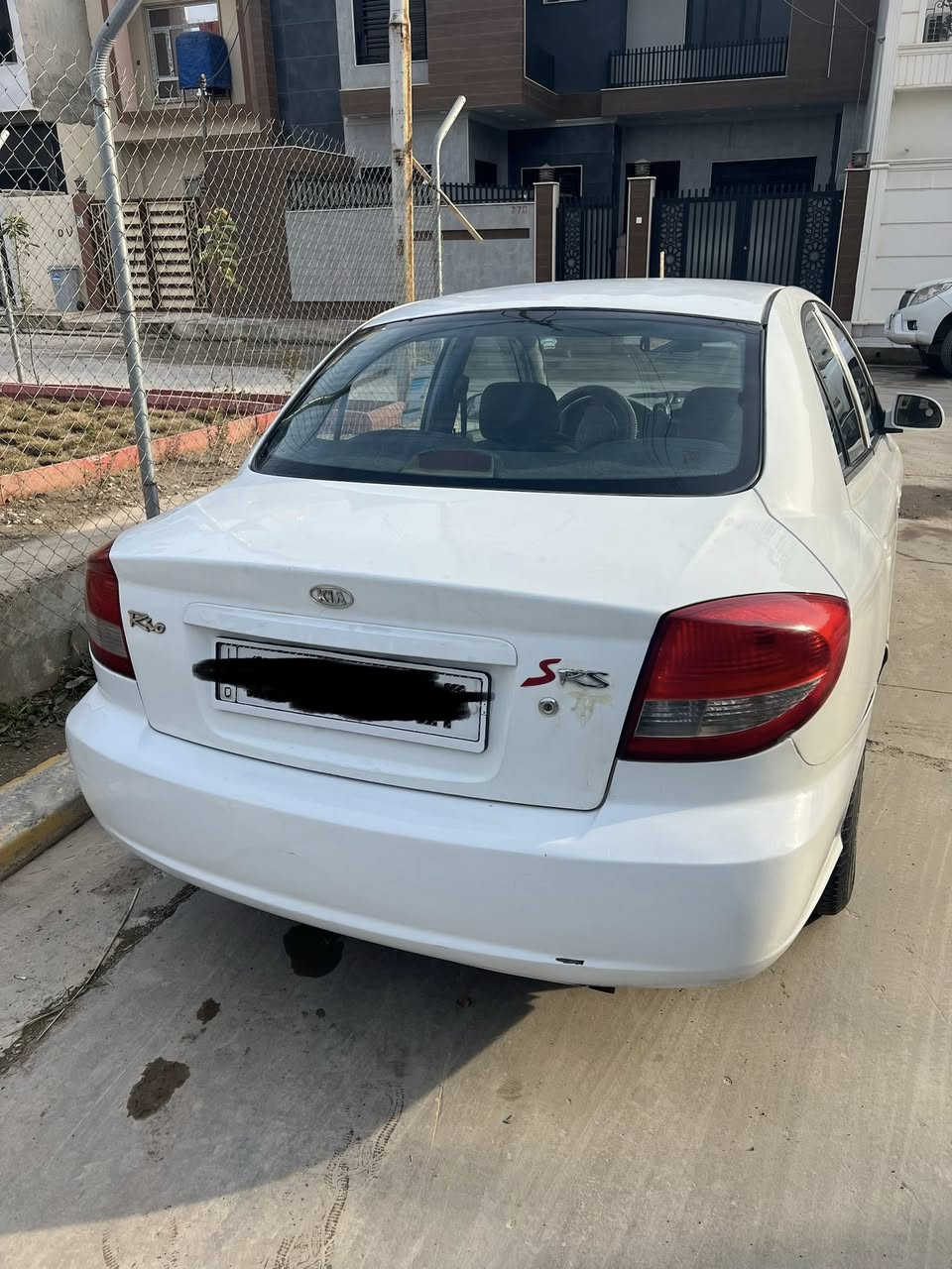 كيا ريو موديل 2004
مصبوغة حزام محرك جديد مال كصة شديته حجمها 1400

 رقم نينوى انكليزي تبريد شغال تحويل شرط بدون وكاله من الشرعي كوبون بيها الكتروني سيارة جاهزة السعر 53 وبيها مجال شي قليل
***********
***********
