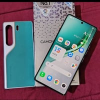 كامون 40 برو • ٢٥٦ جيجا • ١٢+١٢ رام